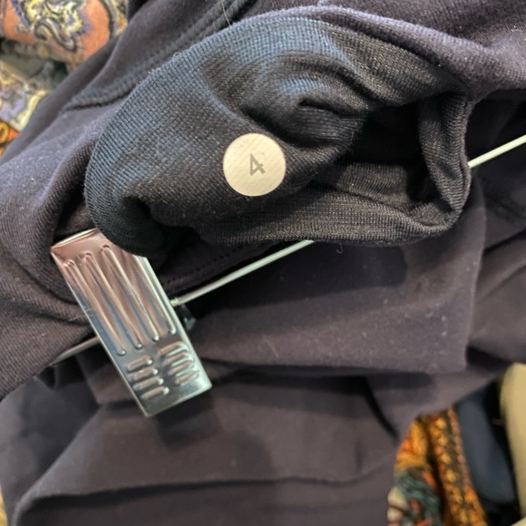 Lululemon Wunder Under crop - Picture 3 of 3